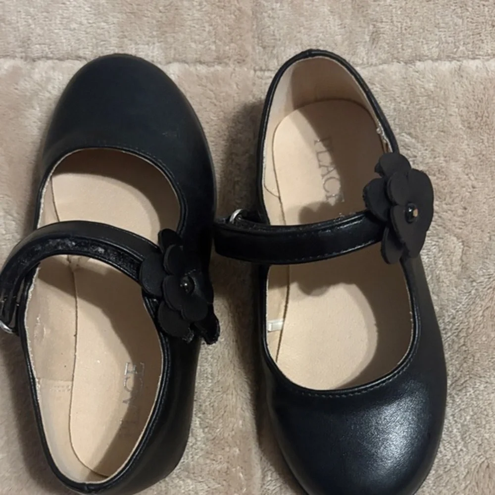 Place Black Mary Jane Dress Shoes with Flower Accent
